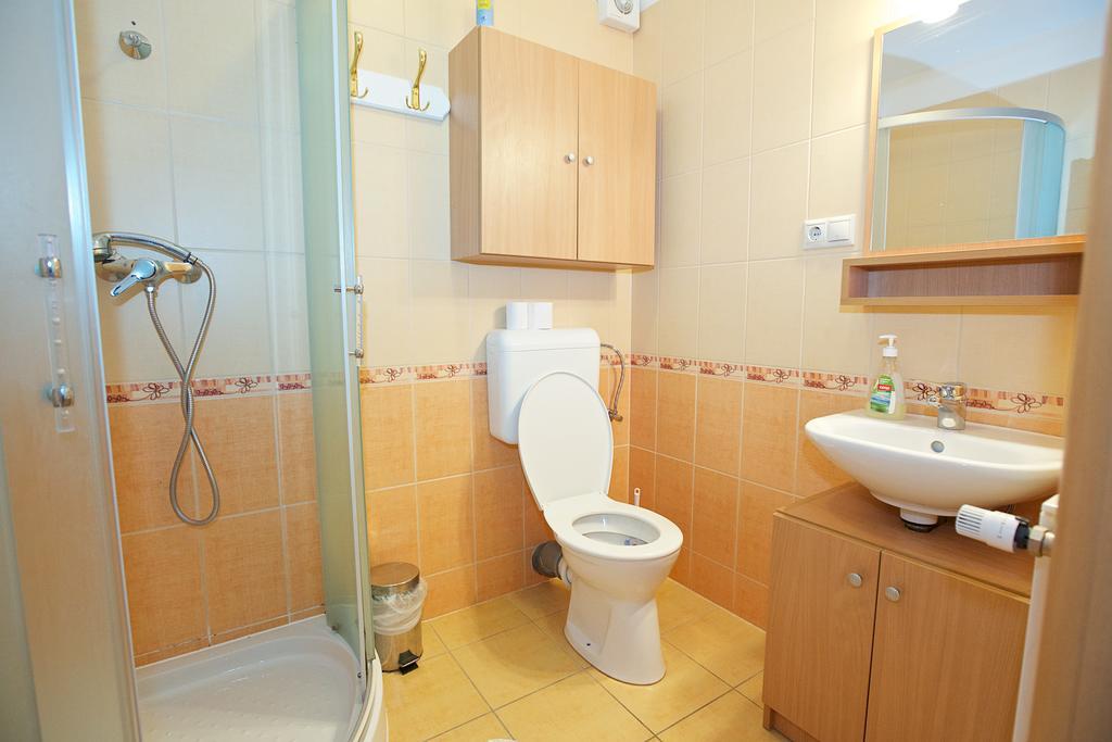 Zoli Apartmanok-Brody 51-53 Hajduszoboszlo Exterior photo